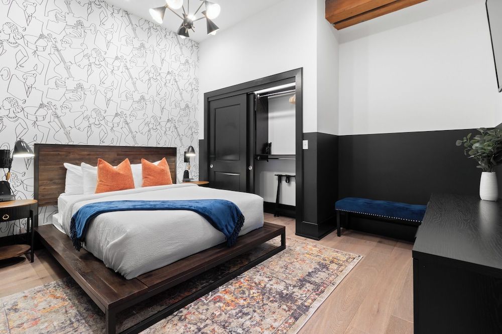 Connecting Four Bed Four Bath Apartment