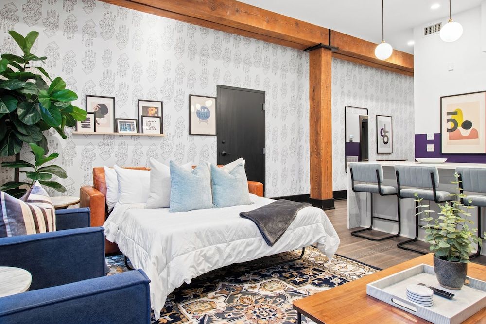 2 Bedroom