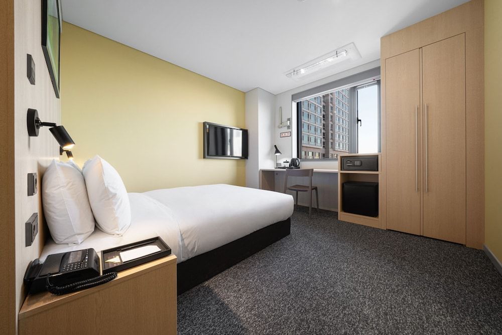 NINE TREE BY PARNAS SEOUL DONGDAEMUN Standard Double Room, Accessible