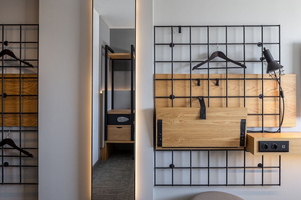 Moxy Lisbon City Room, 1 Queen Bed 11