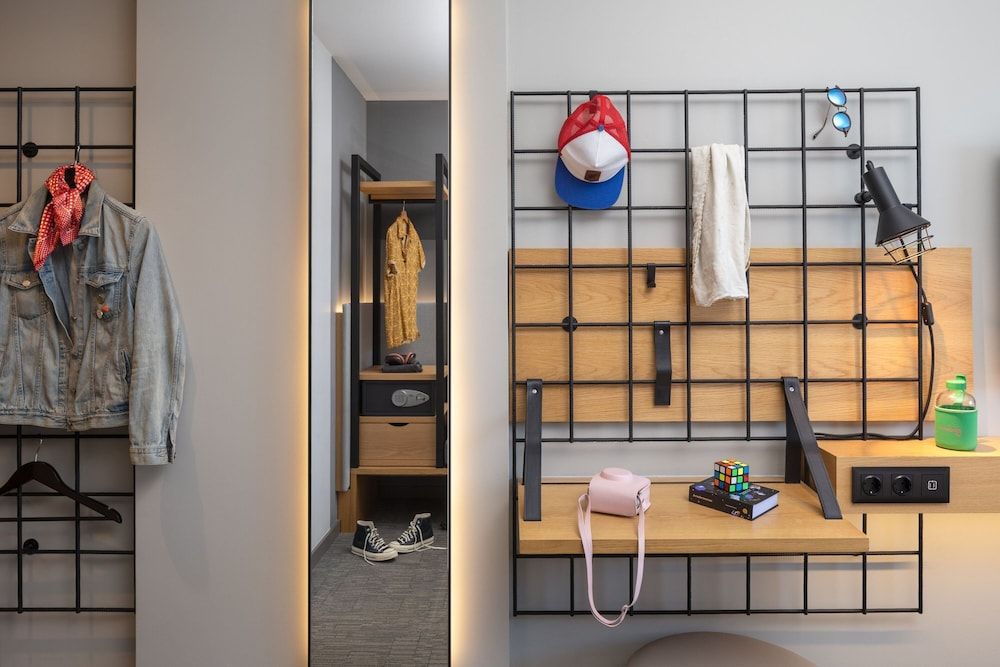 Moxy Lisbon City Room, 1 Queen Bed 4