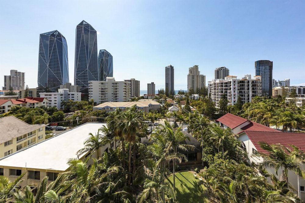 undefined Oaks Gold Coast Hotel 2