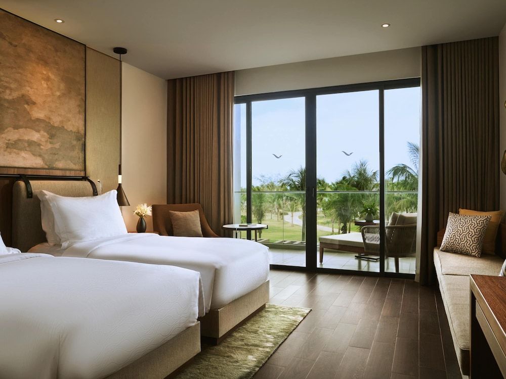 undefined Mövenpick Resort Waverly Phu Quoc 6