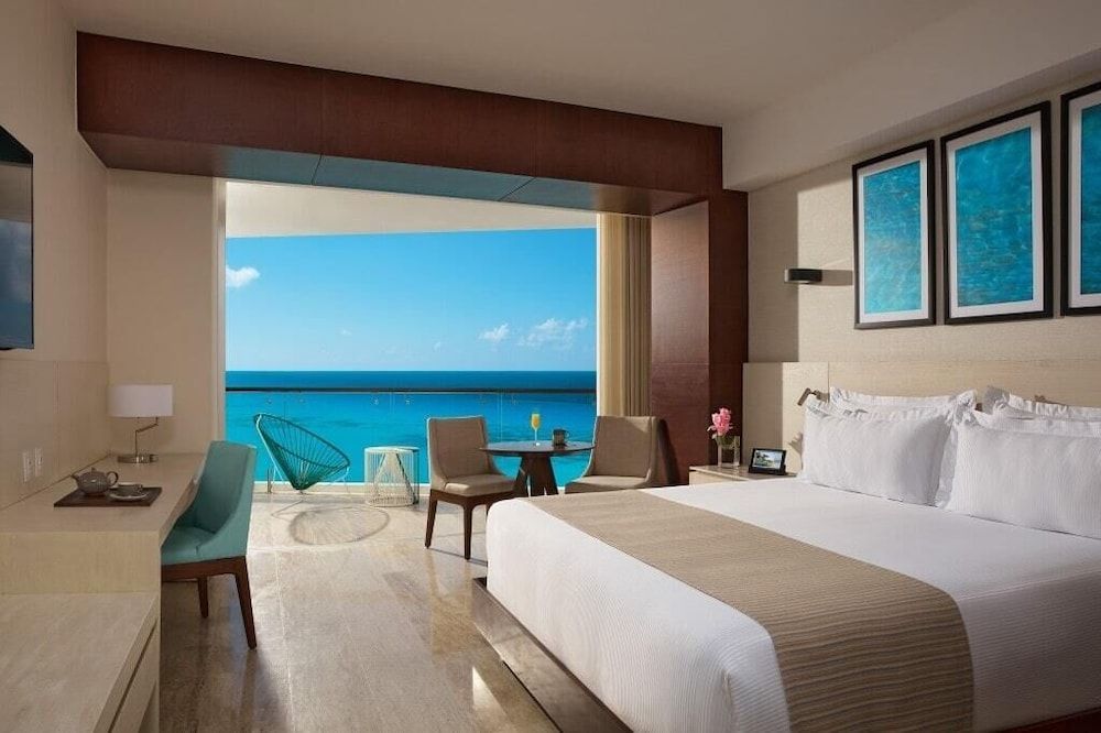Altitude Suite Ocean Front