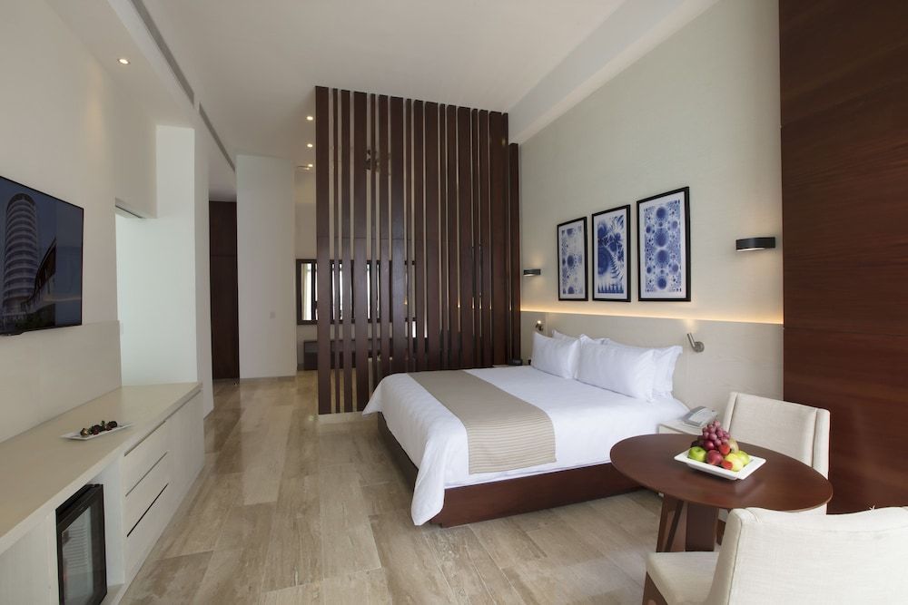 Altitude Master Suite