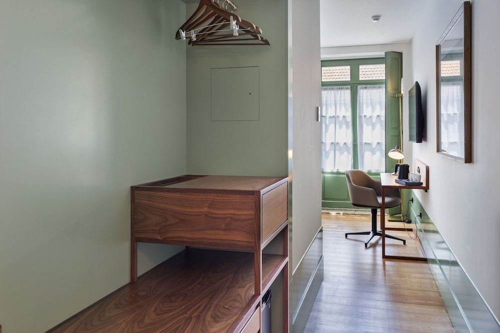 One Shot Aliados Goldsmith Executive Double or Twin Room 10