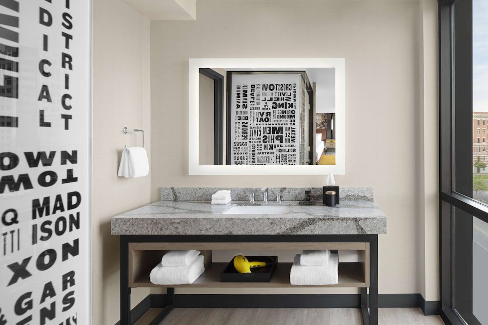 Suite (Beale Street)