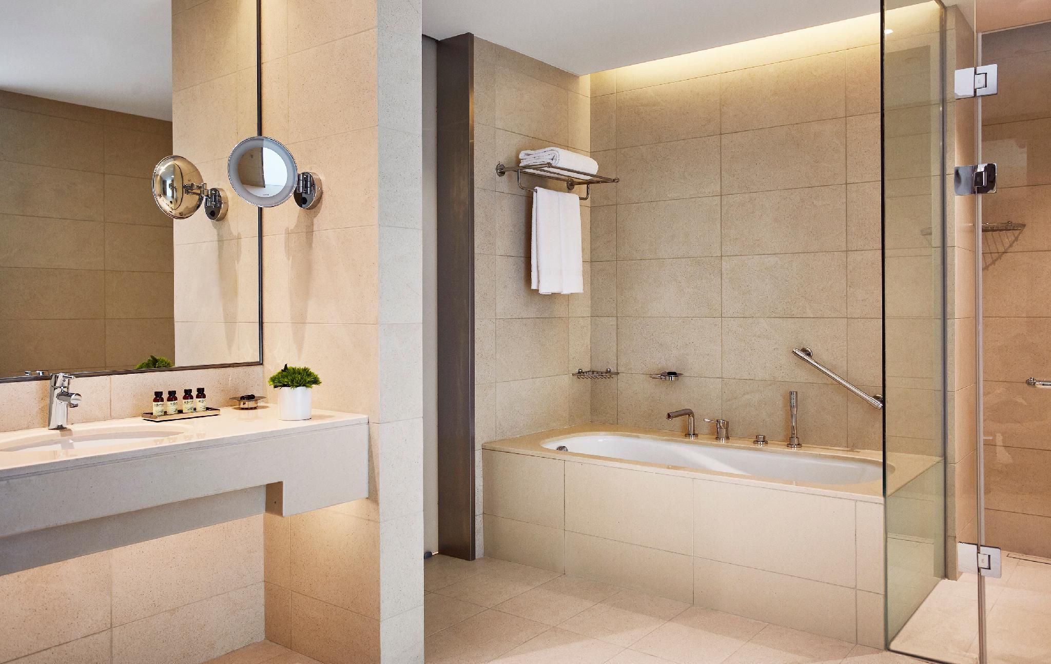 undefined Pullman Doha West Bay 4