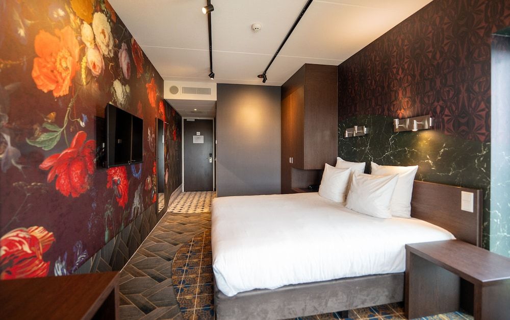 Hampshire Delft Centre Comfort Plus 4