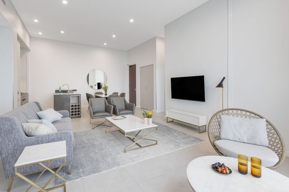 Meriton Suites Surfers Paradise Two Bedroom Ocean Sky Suite 13