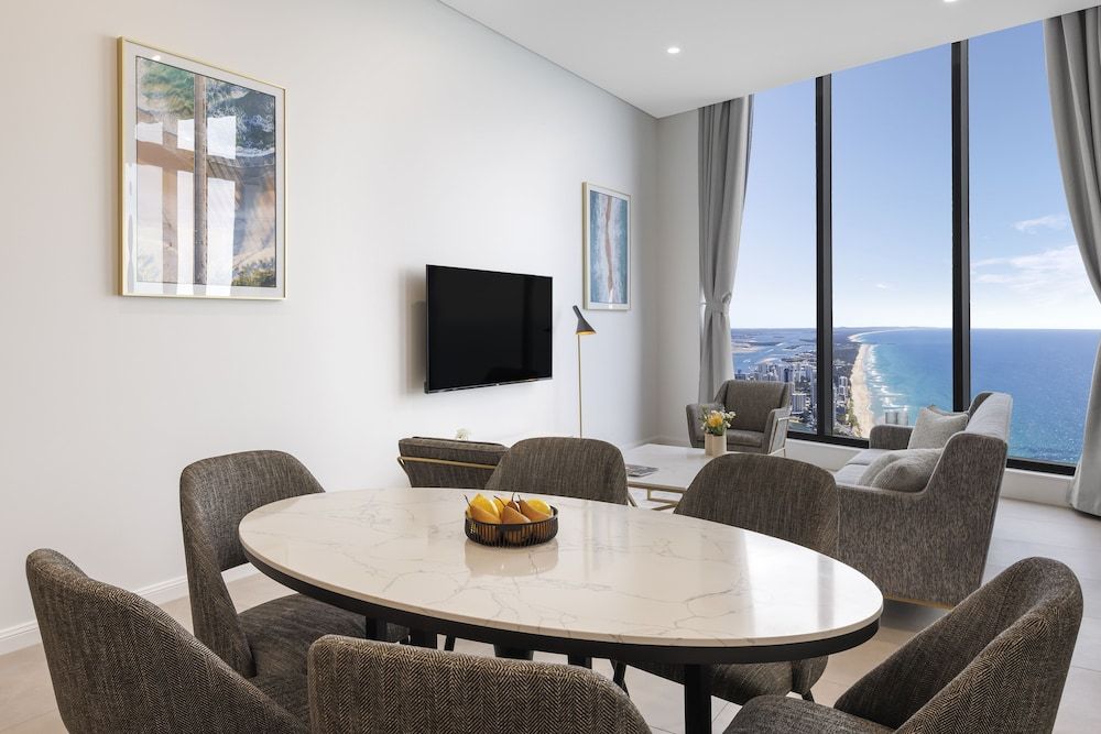 Meriton Suites Surfers Paradise 3 Bedroom Ocean Sky Suite 10