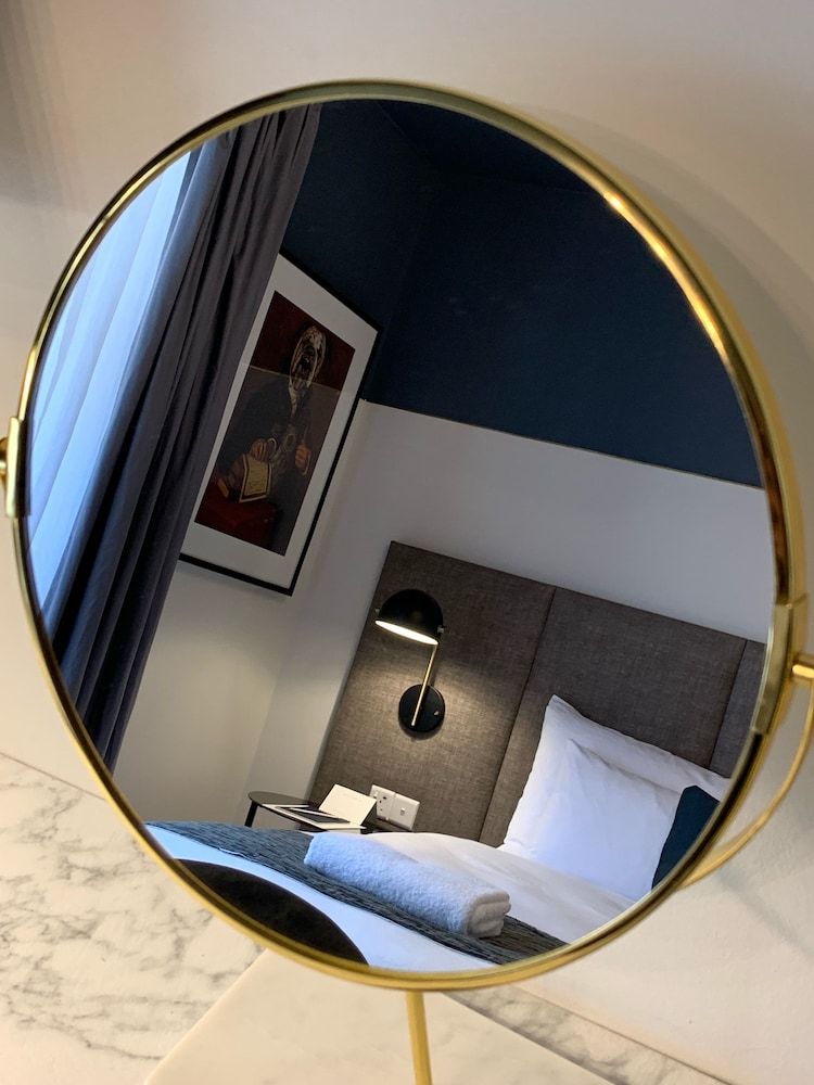 The Barrister Deluxe Double or Twin Room 4