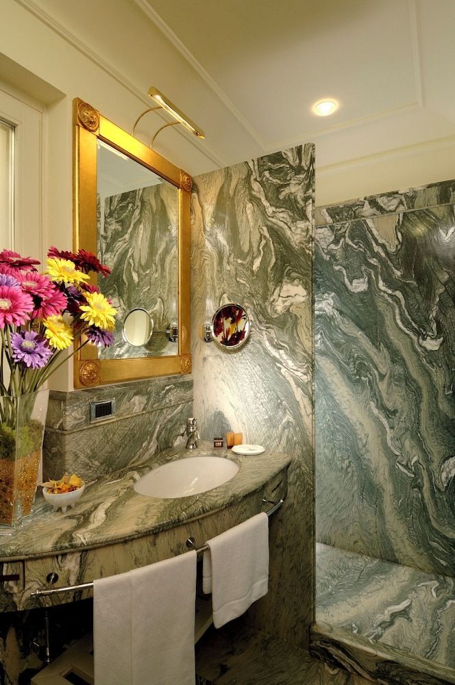 Art Hotel Orologio Junior Triple Room, 1 Double Bed with Sofa bed 4