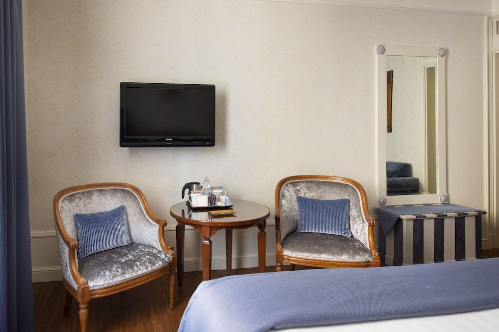 Art Hotel Orologio Junior Triple Room, 1 Double Bed with Sofa bed 6