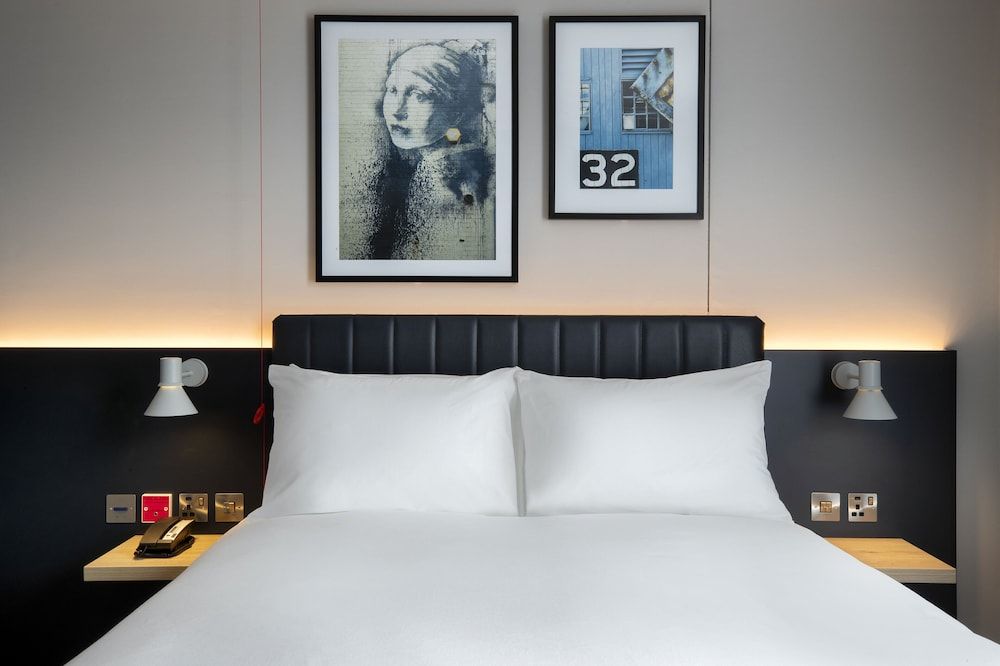 Leonardo Hotel Bristol City Standard Room, 1 Double Bed