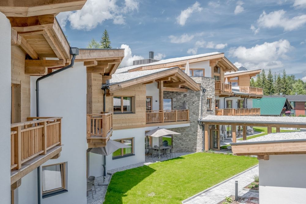 undefined AlpenParks Chalet & Apartment Alpina Seefeld 4
