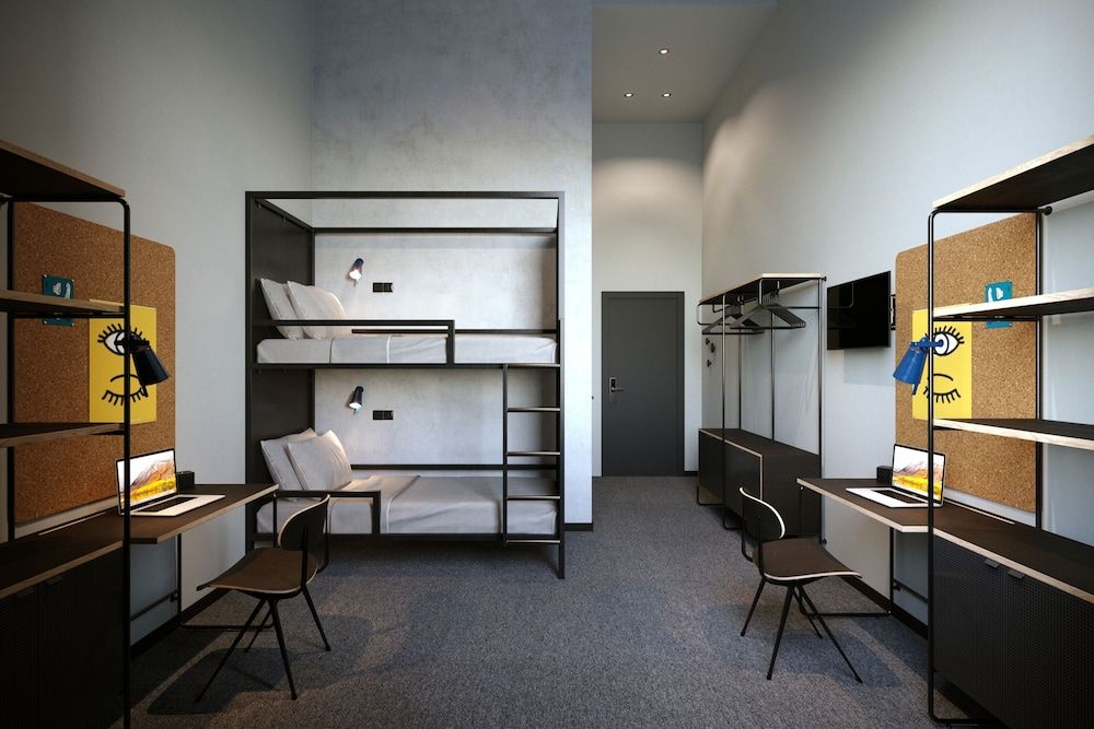 The Social Hub Bologna Standard Twin Room 5