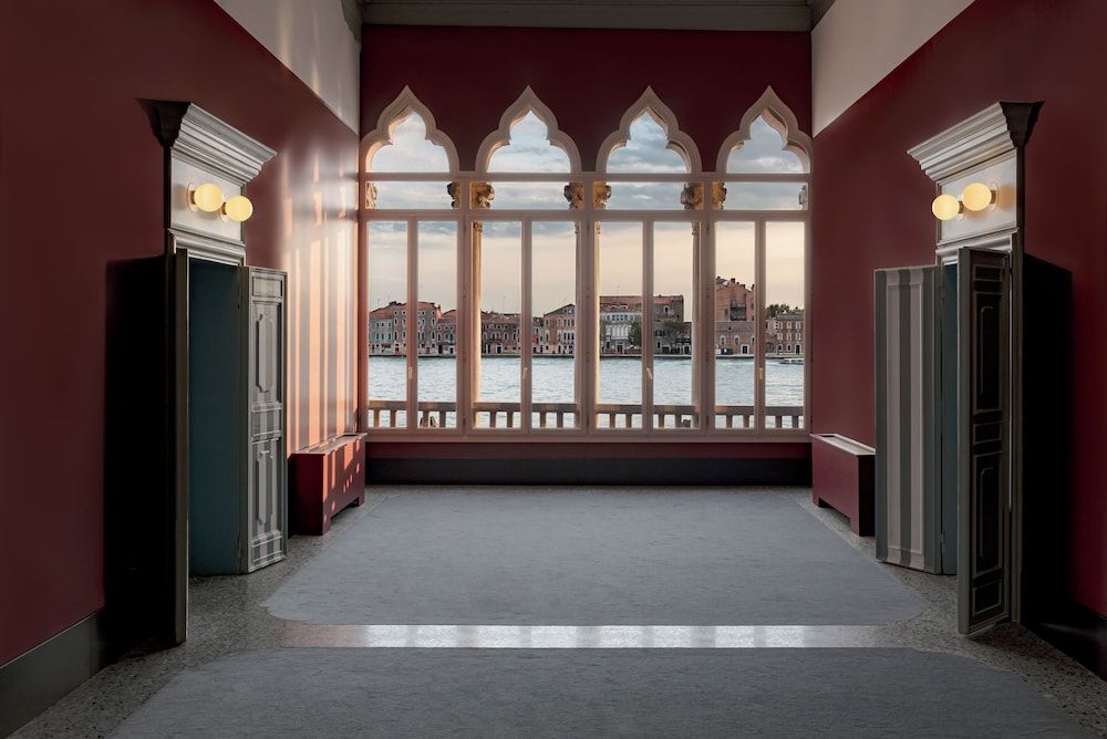 undefined Il Palazzo Experimental