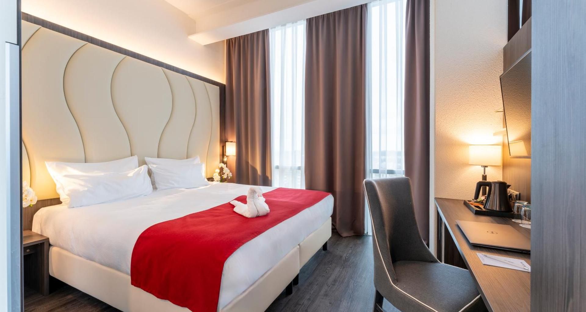 Double Room with Two Single Beds