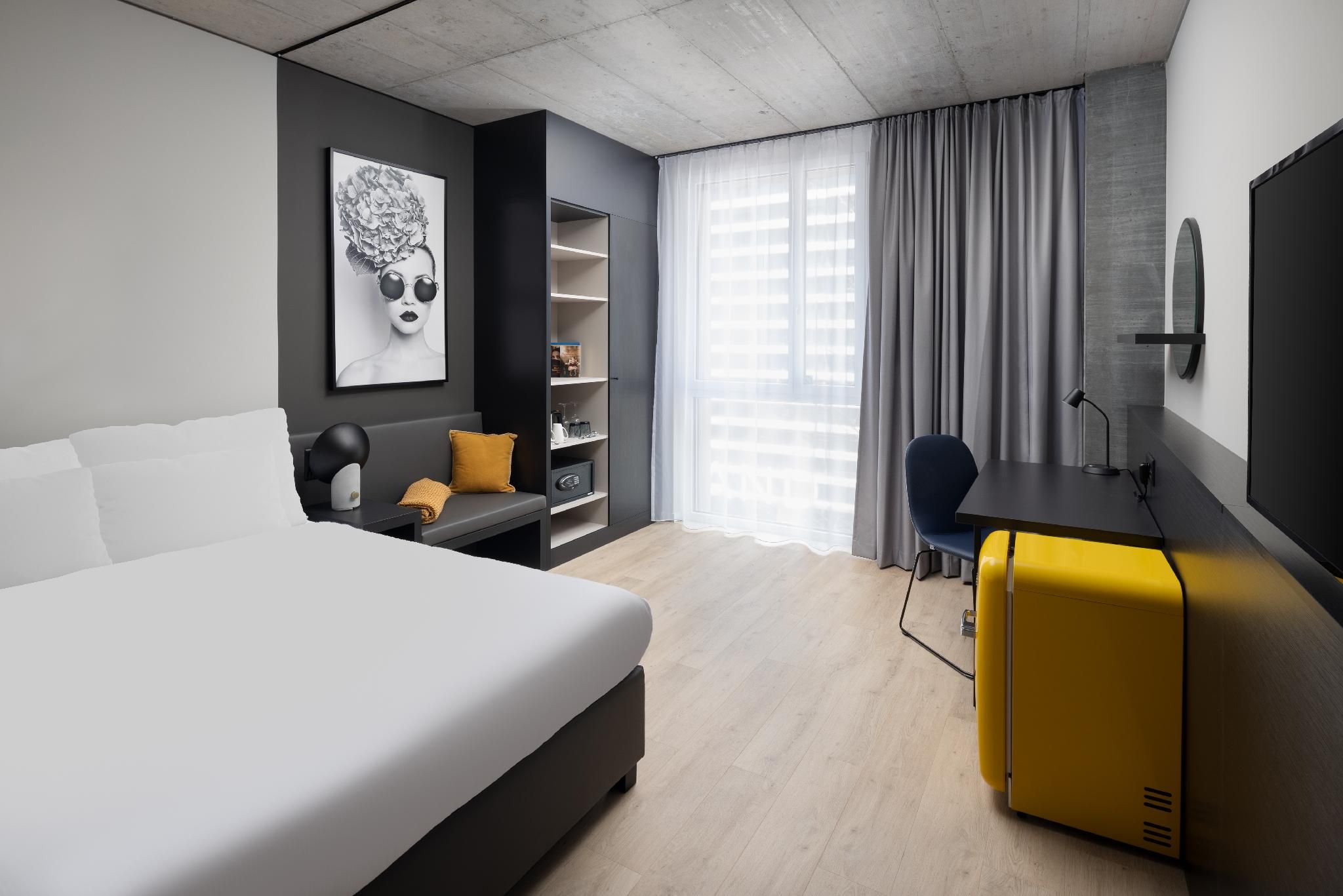 Radisson Hotel & Suites Zurich Standard Room