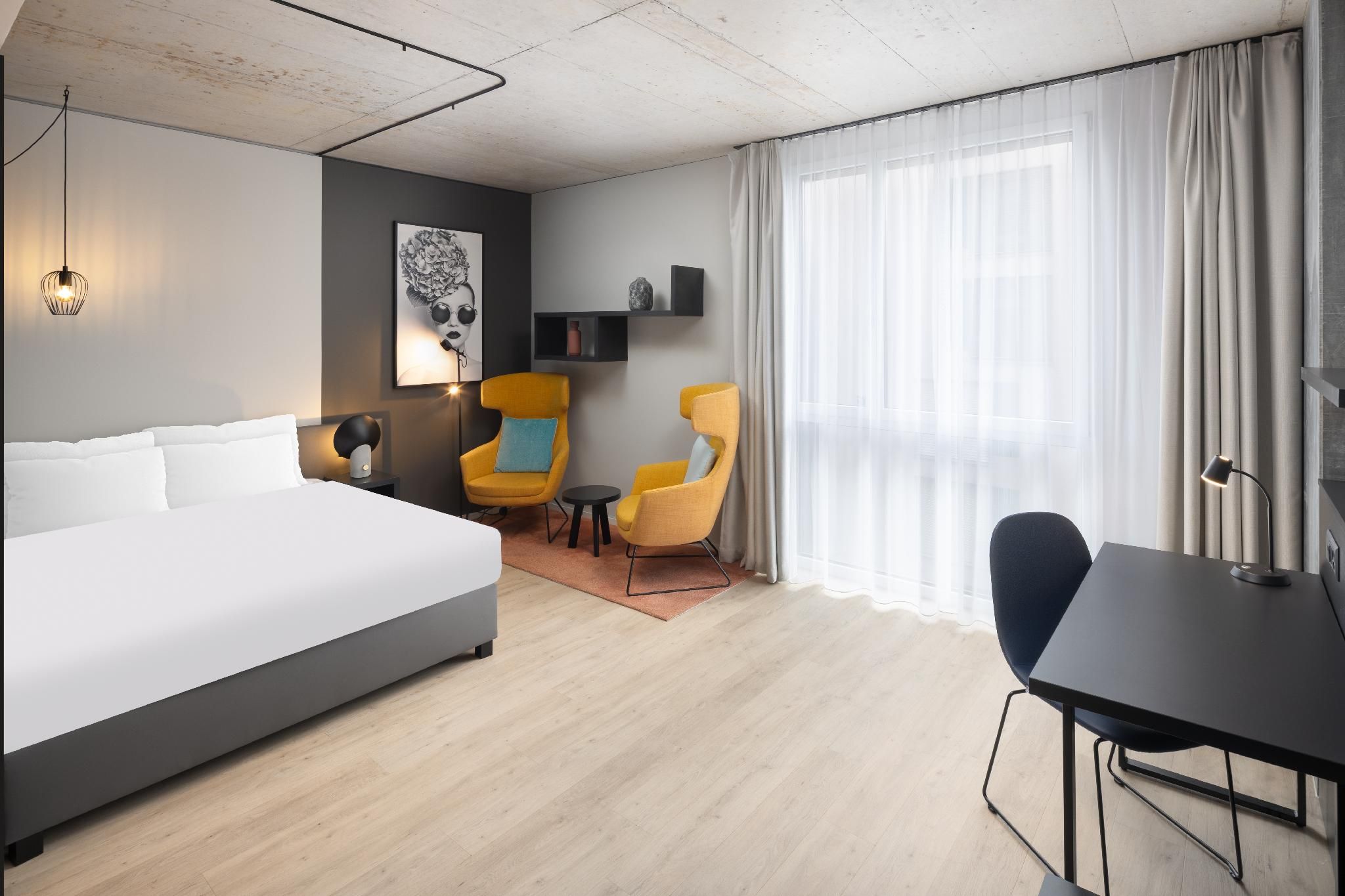 Radisson Hotel & Suites Zurich Premium Studio Suite