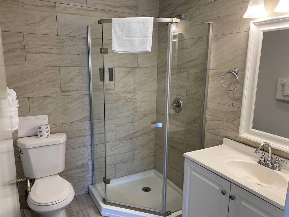 Bide-A-Wee Inn Standard Room, 1 Queen Bed 10