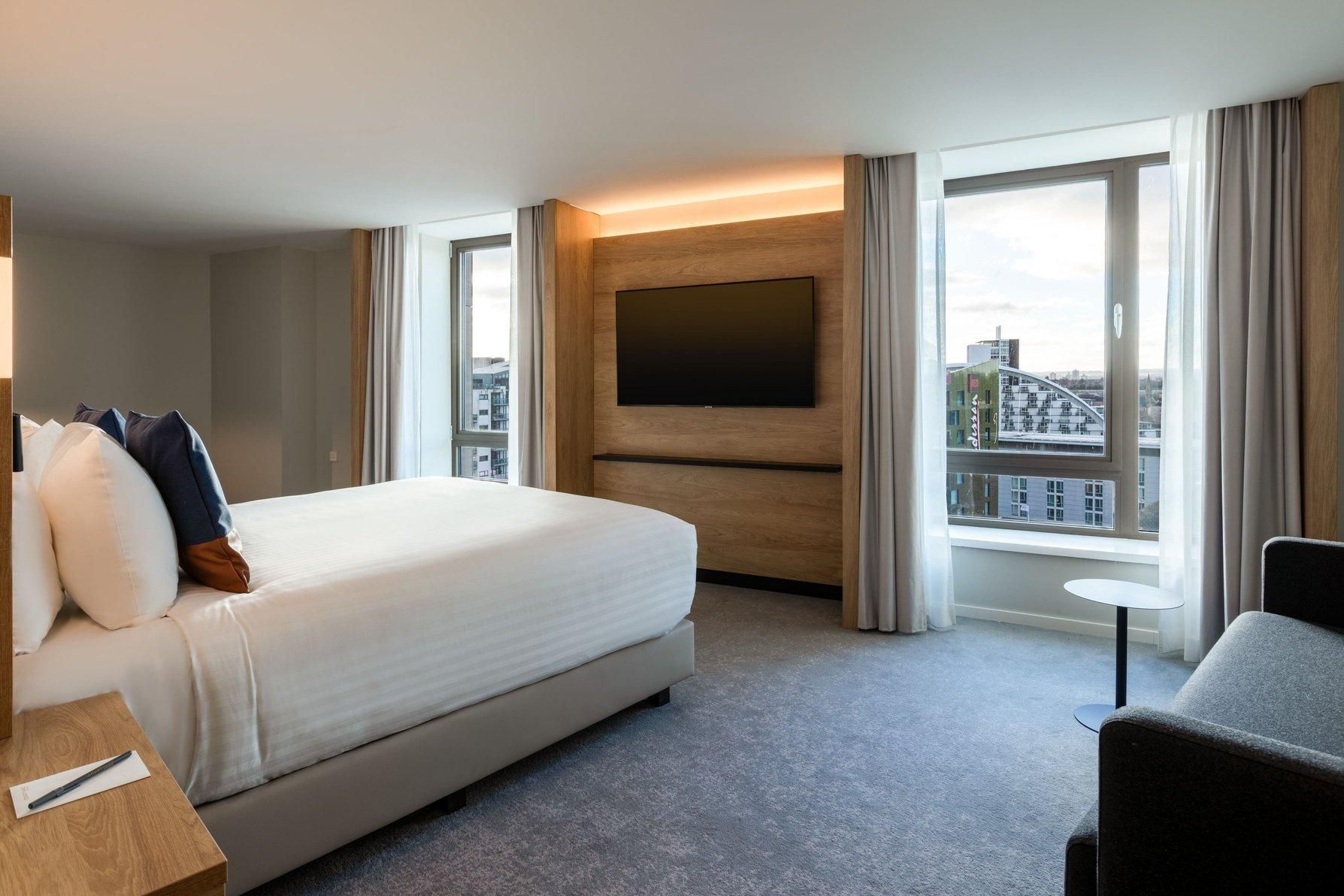 Family room, Guest room, 1 King, Sofa bed