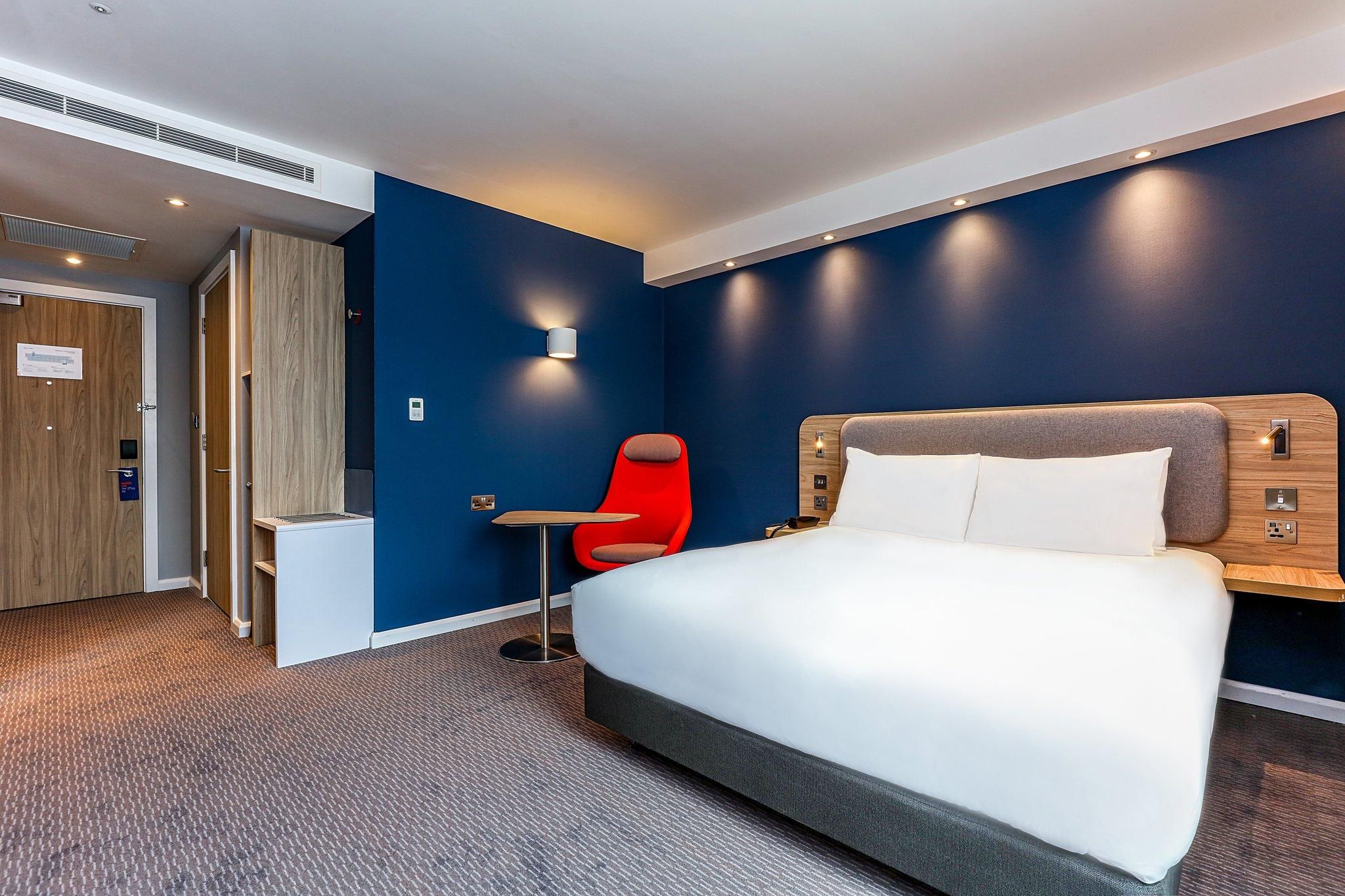 1 Double Accessible with Free Hot Breakfast