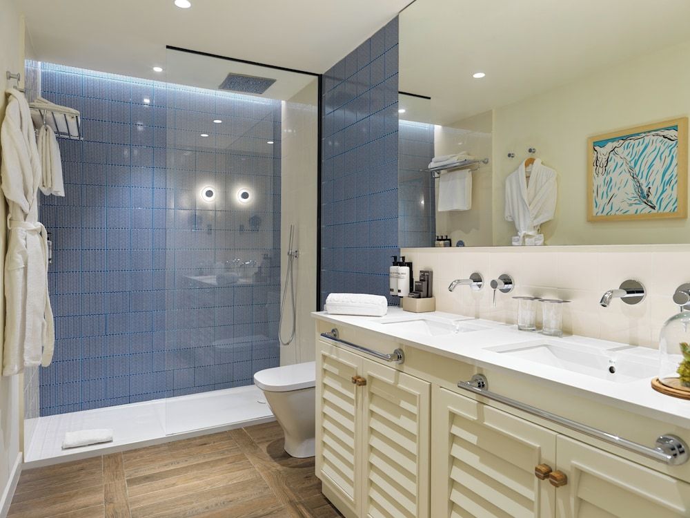 H10 Imperial Tarraco Suite Imperial Tarraco (3 adults) 7