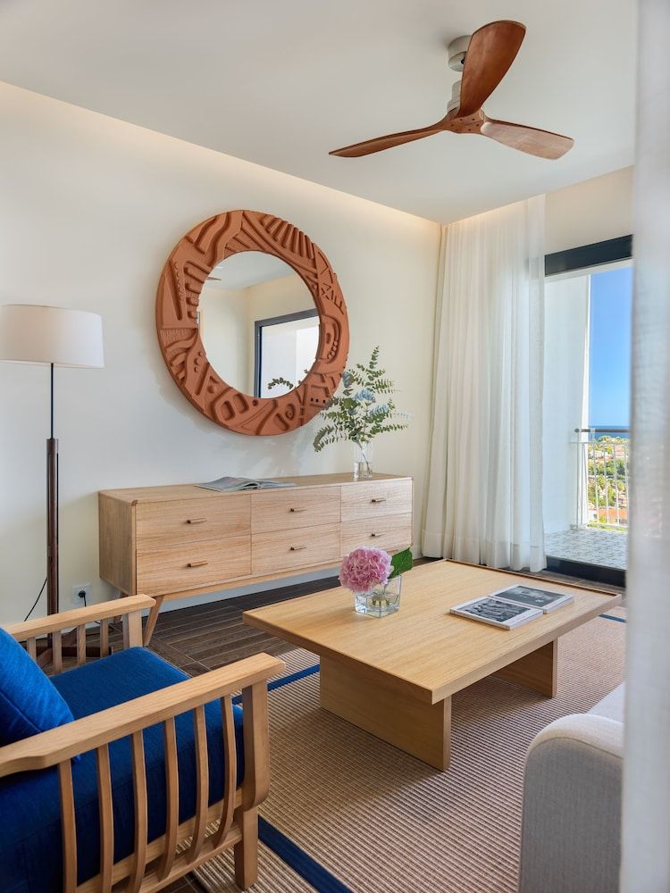 H10 Imperial Tarraco Junior Suite Mare (1 adult) 6