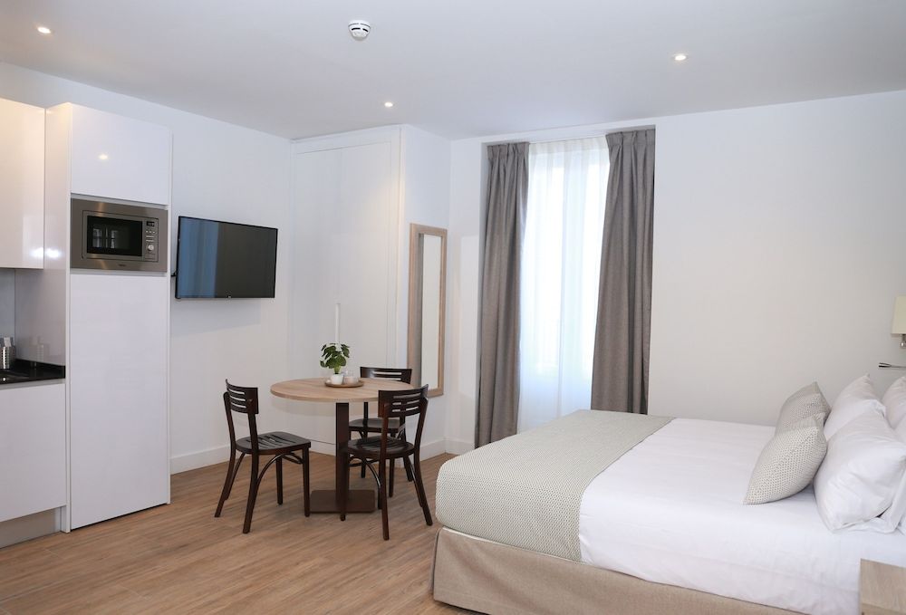 undefined New Point Madrid Opera 4