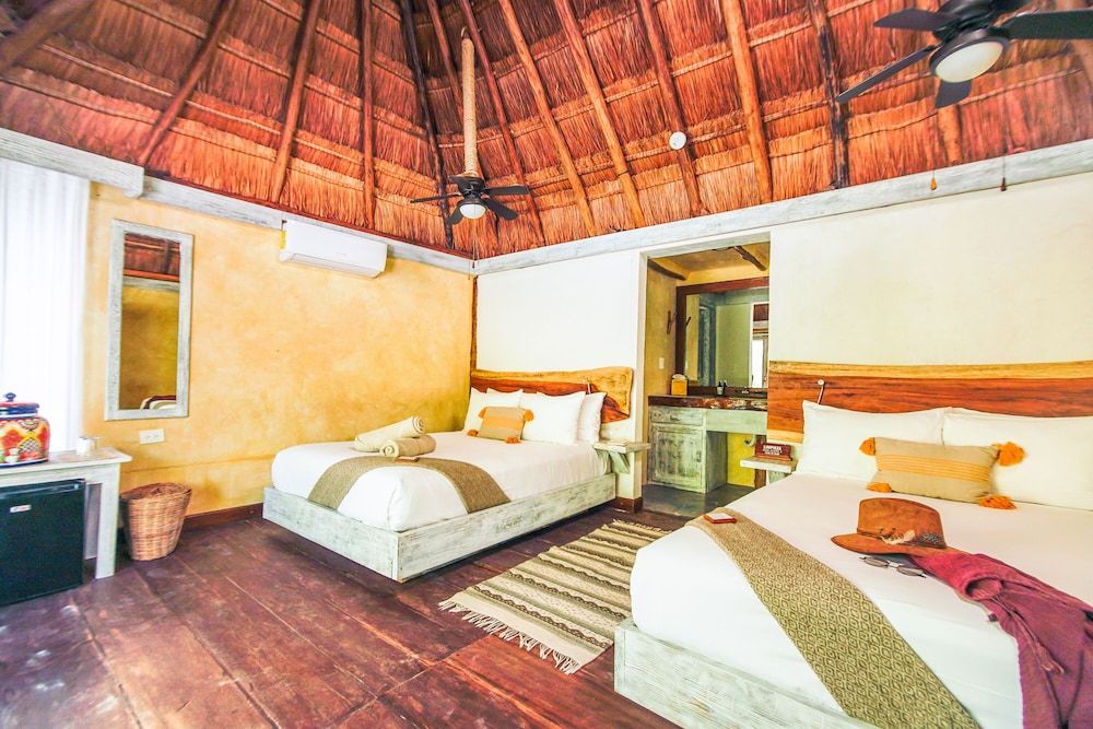 Villa Pescadores Tulum Room, 2 Double Beds, Garden View 4