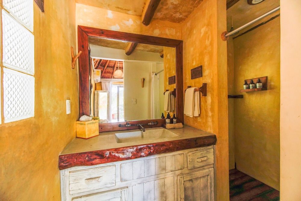 Villa Pescadores Tulum Room, 1 King Bed, Garden View 8