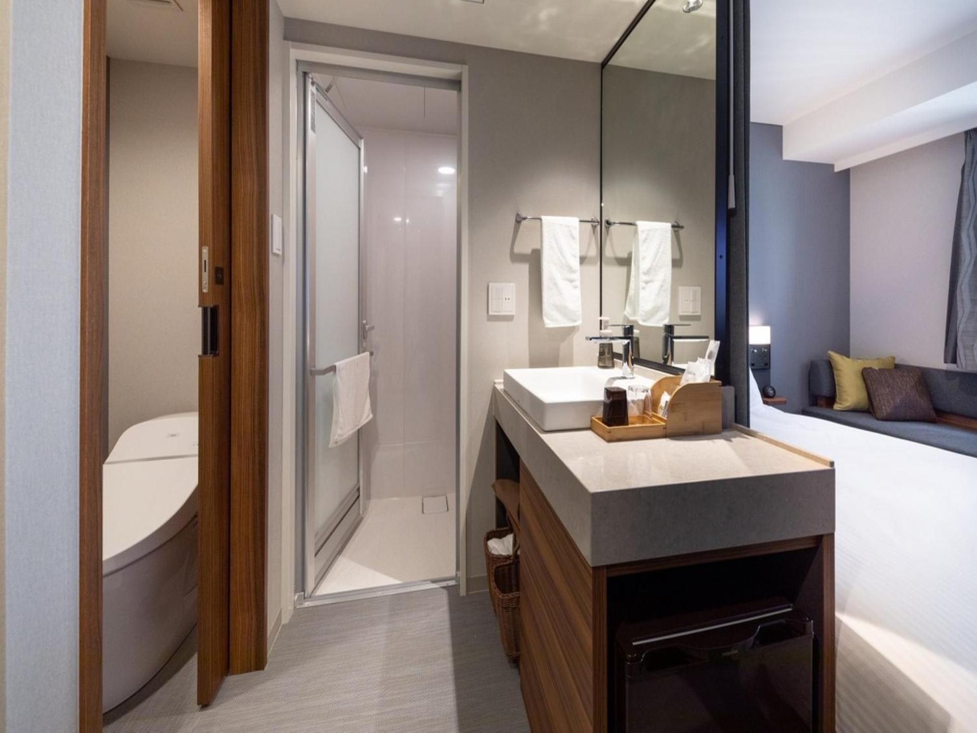 Double Room with Rain Shower - Non-Smoking