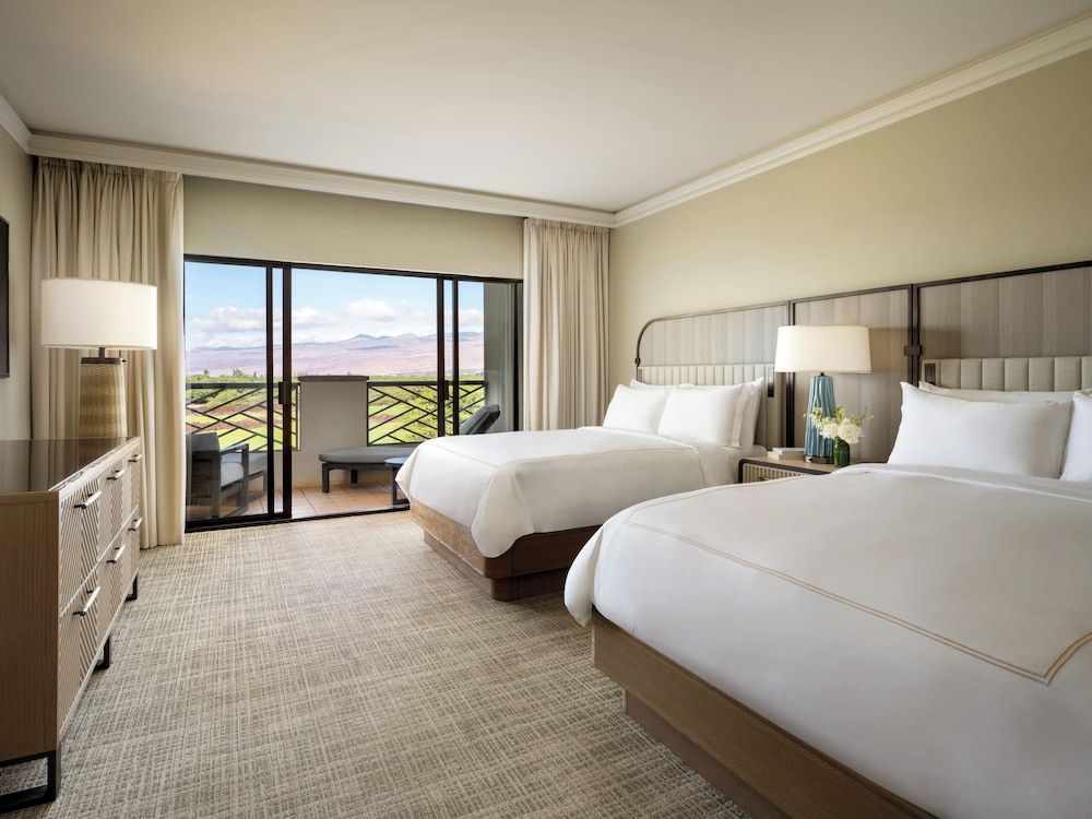 Fairmont Gold 1 Bedroom Suite, Ocean View, Gold Lounge Access (Newly Renovated)