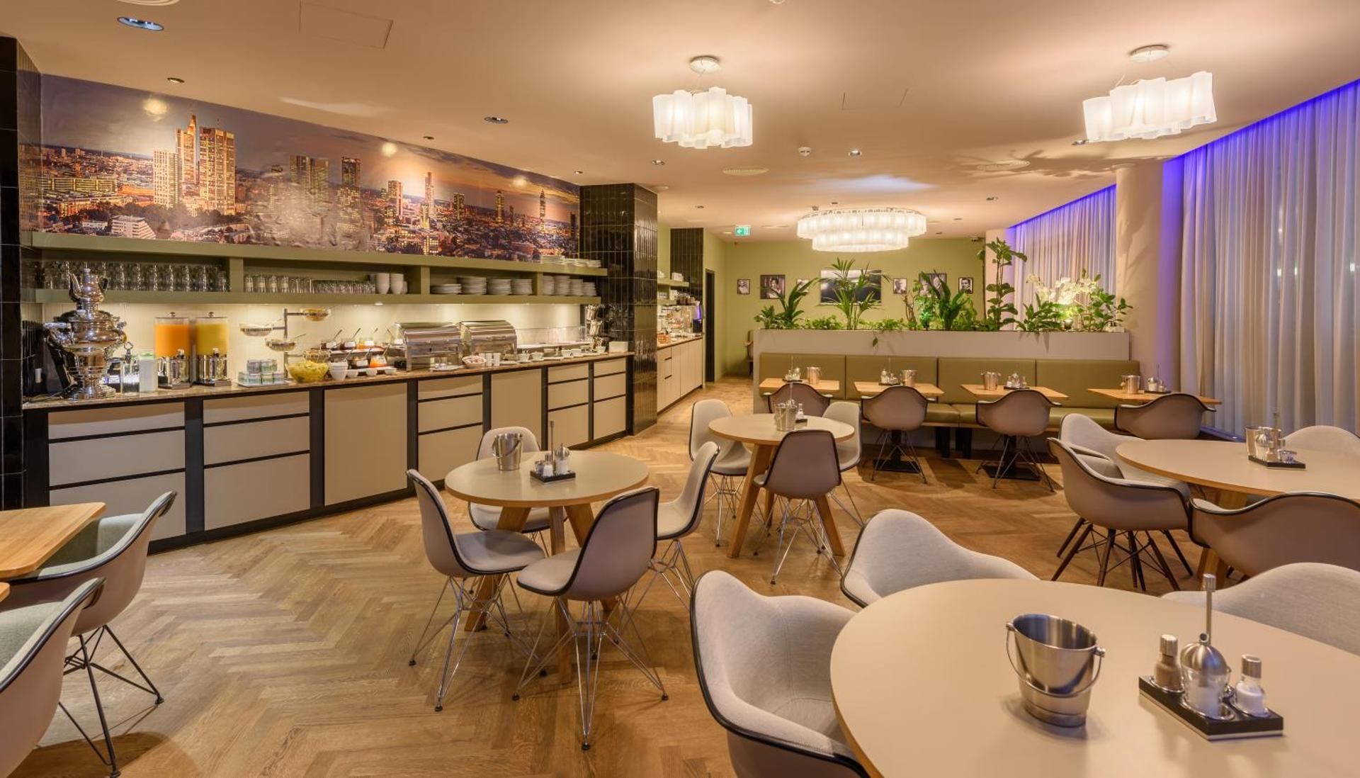 undefined The Frankfurt 3