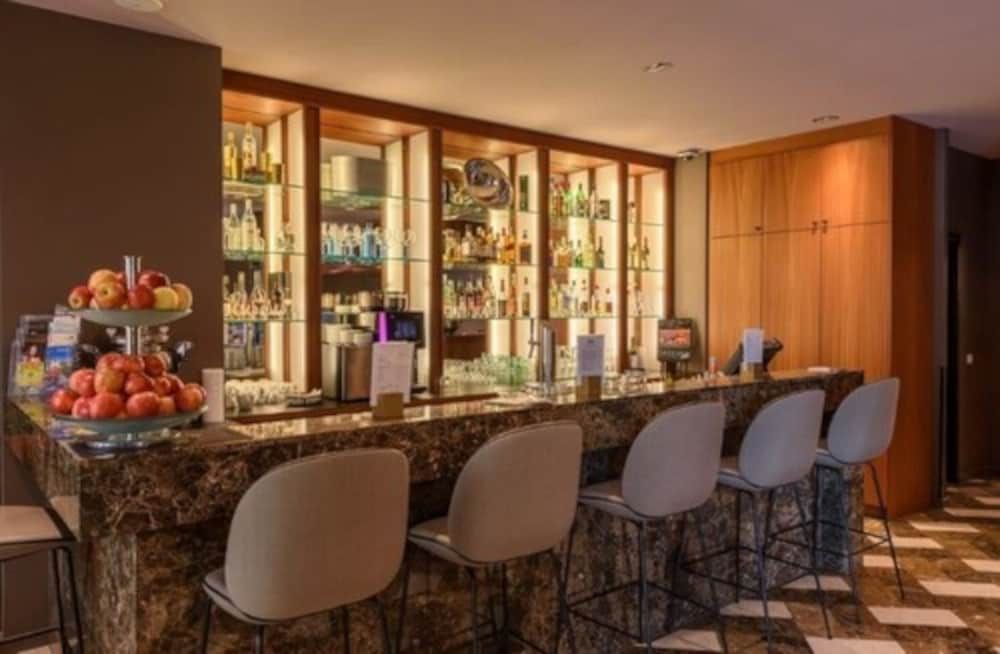 undefined The Frankfurt Hotel 4