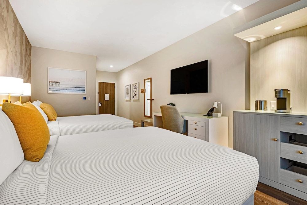 Standard Room, 2 Queen Beds, Non Smoking