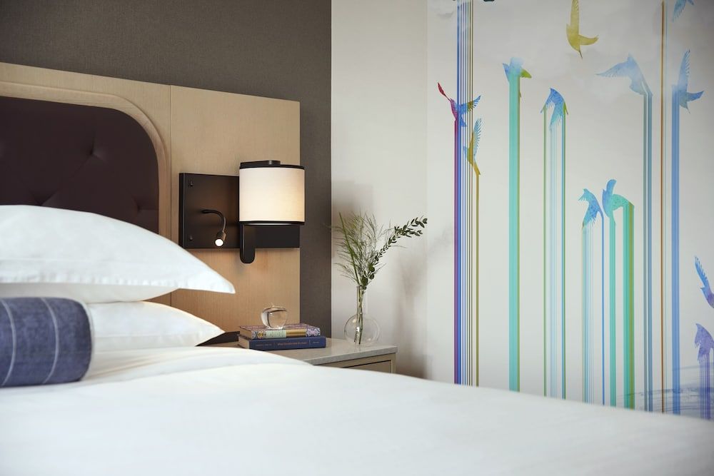 The Watermark Hotel Suite, 1 Bedroom, Accessible, Terrace (Roll In Shower) 3