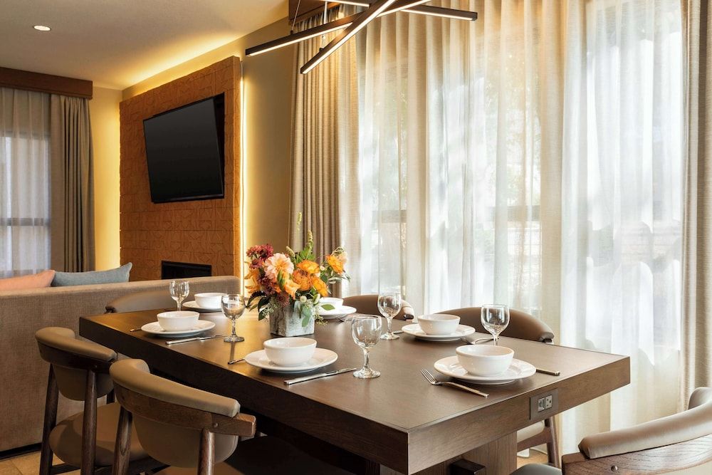 undefined Hoodoo Moab, Curio Collection by Hilton 4