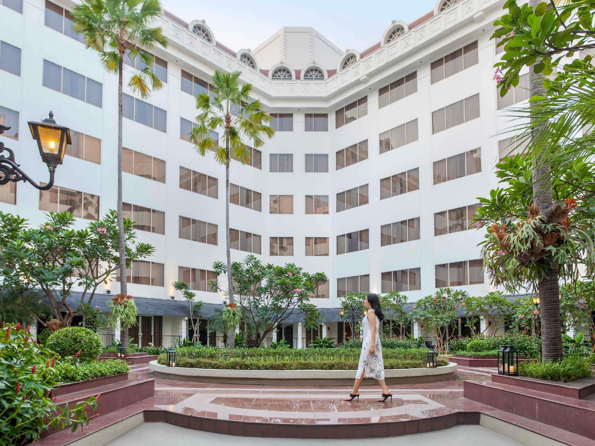 undefined Mercure Jakarta Batavia 2