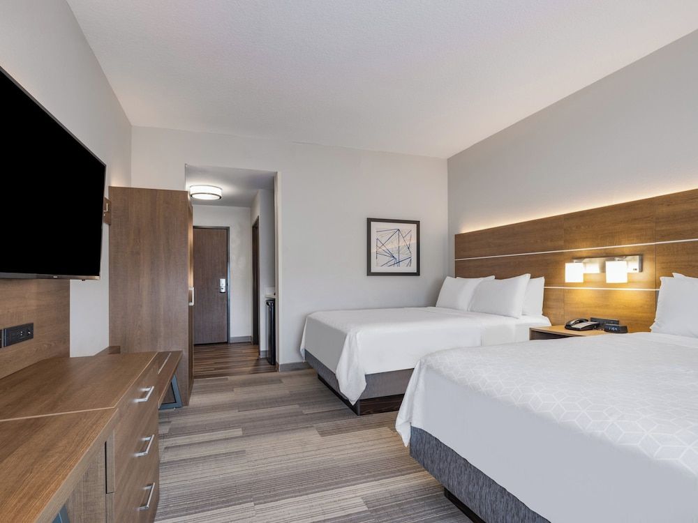 Standard Room, 2 Queen Beds, Accessible (Mobility, Accessible Tub)