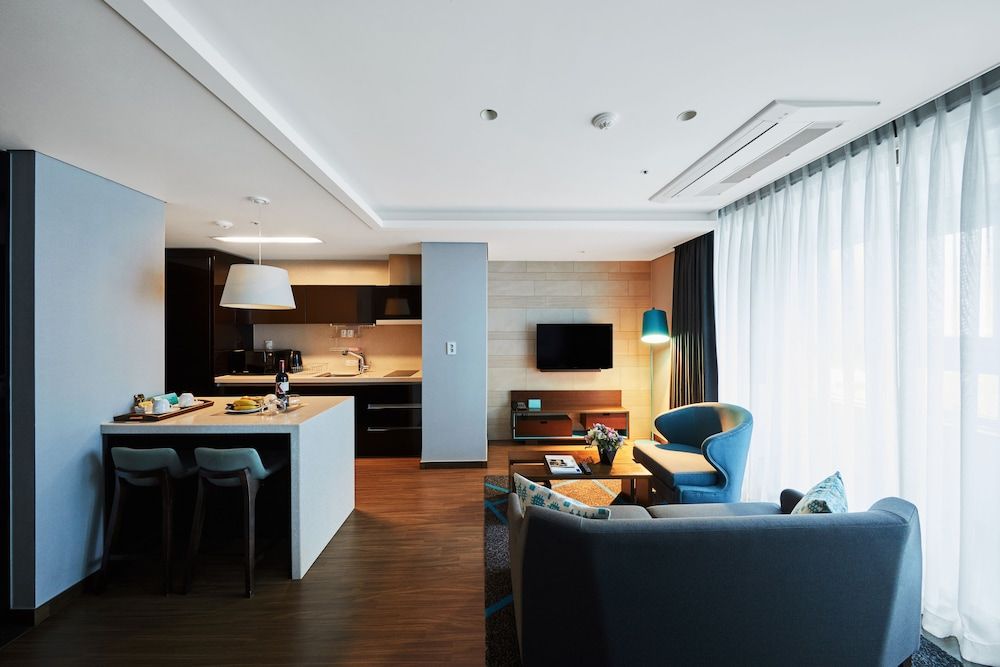undefined Felix by STX Hotel & Suite 2
