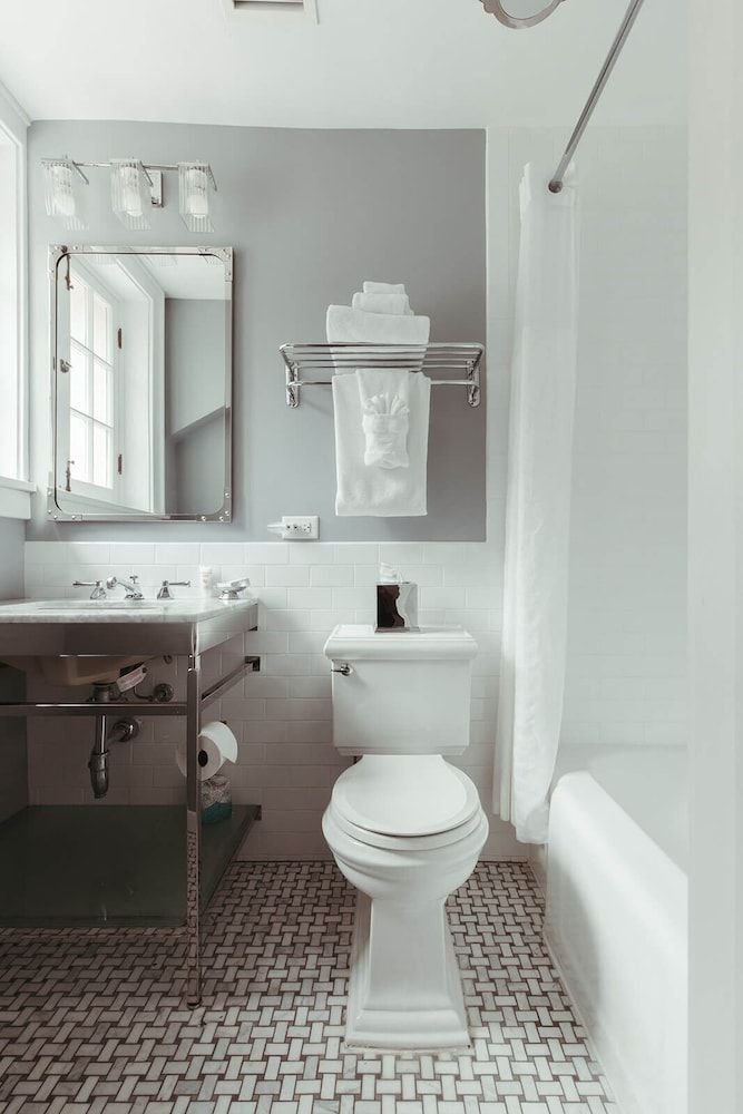 Granville Inn Room, 1 Queen Bed 5