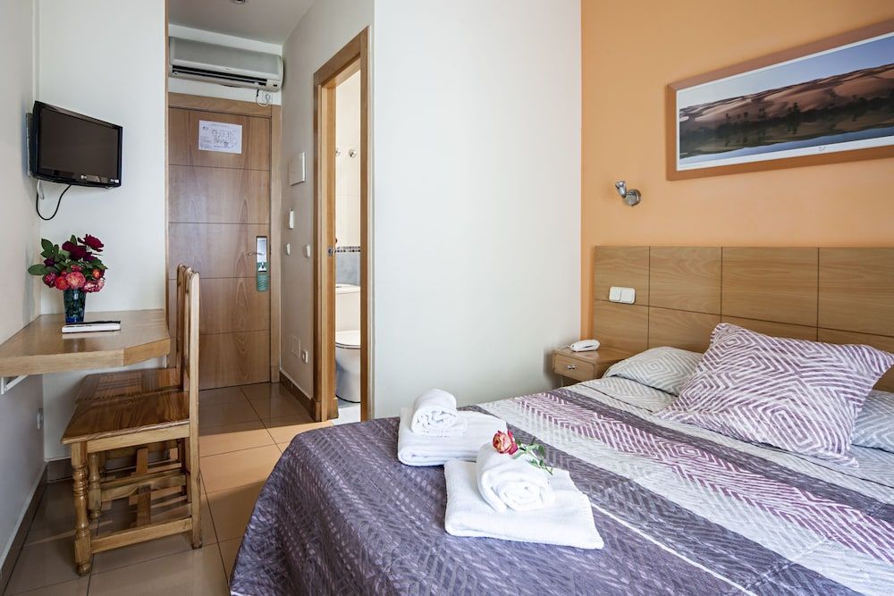 undefined INTER Puerta del Sol - Auto Check-in 7