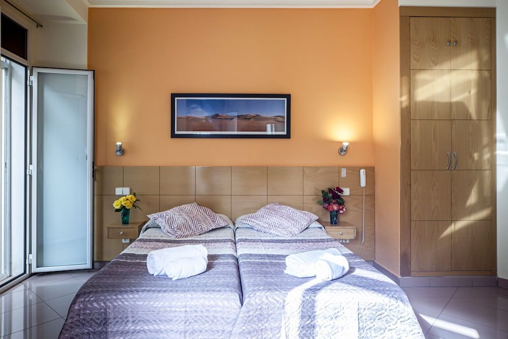 undefined INTER Puerta del Sol - Auto Check-in 9