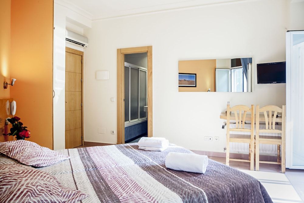 undefined INTER Puerta del Sol - Auto Check-in 2