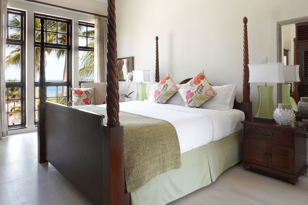 StolenTime St Lucia Premium Room, Beachfront 2