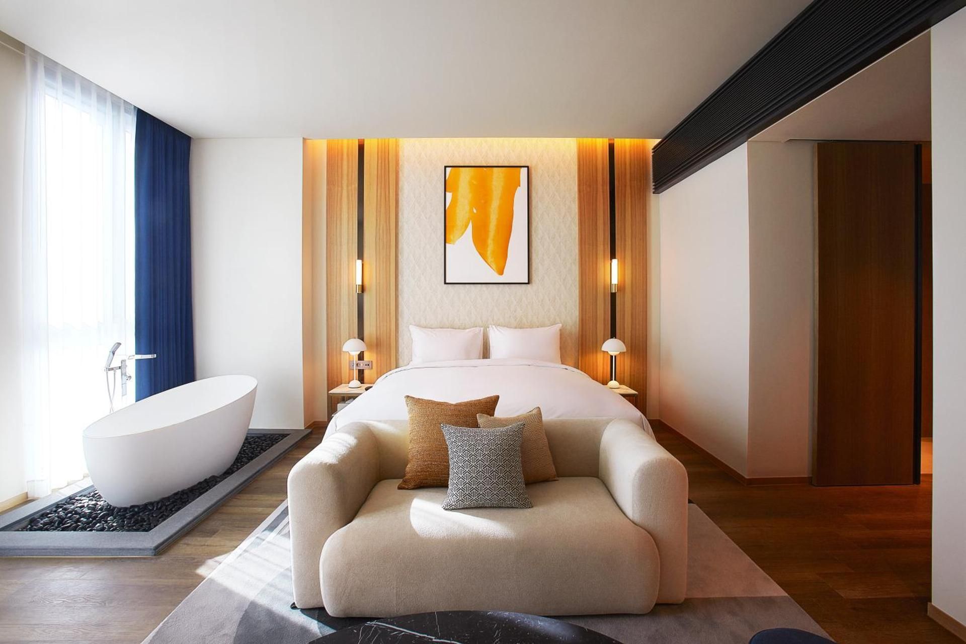 1 King Suite Sofa Bed