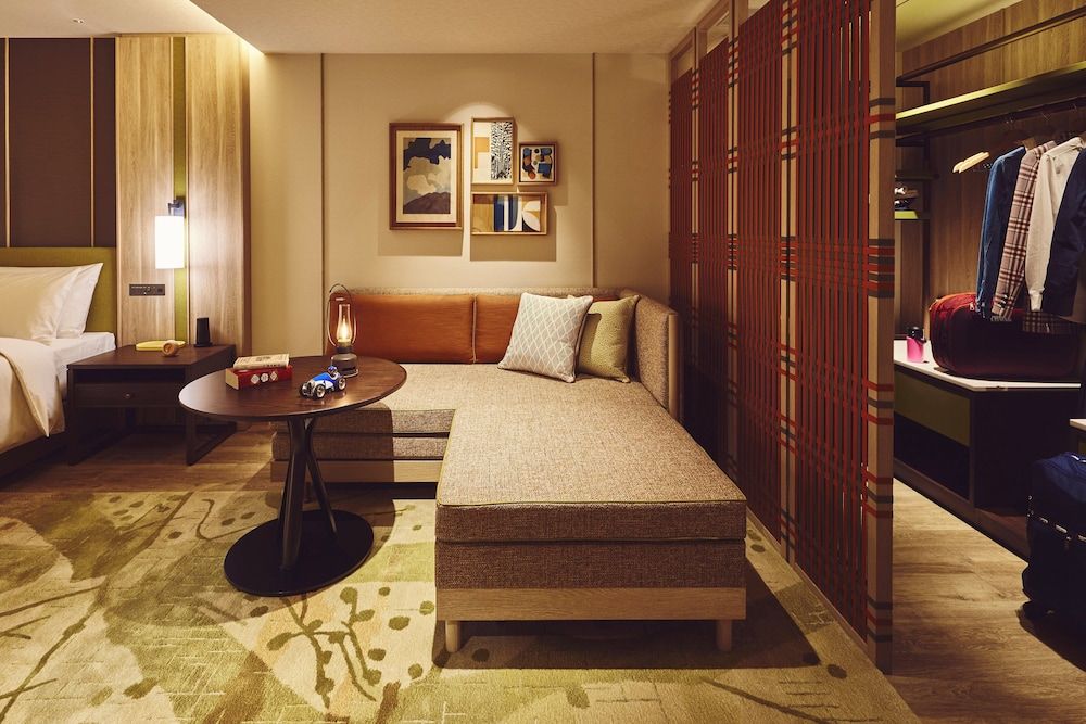 Suite, 1 King Bed
